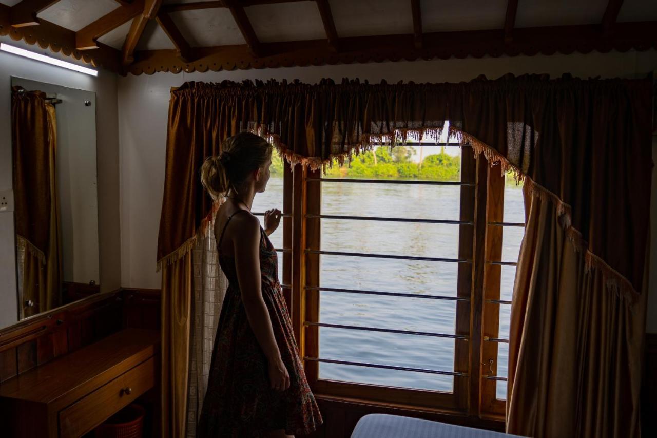 Kera Houseboats Alleppey Alappuzha ภายนอก รูปภาพ
