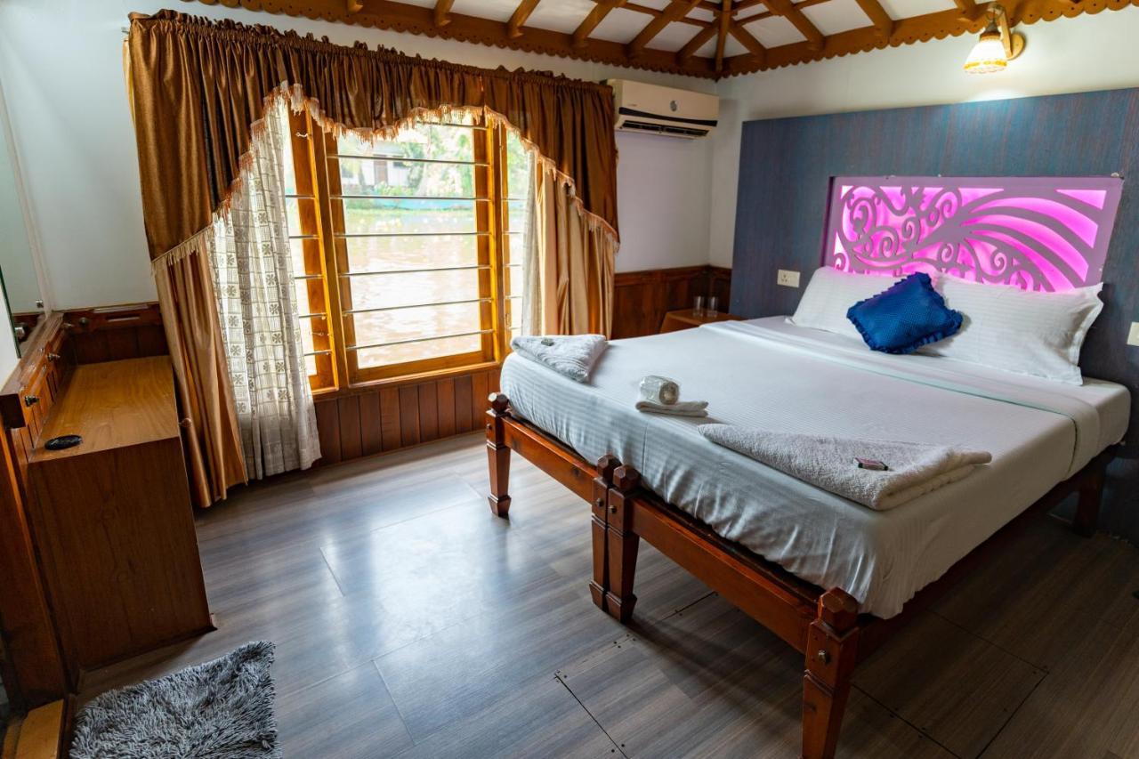 Kera Houseboats Alleppey Alappuzha ภายนอก รูปภาพ