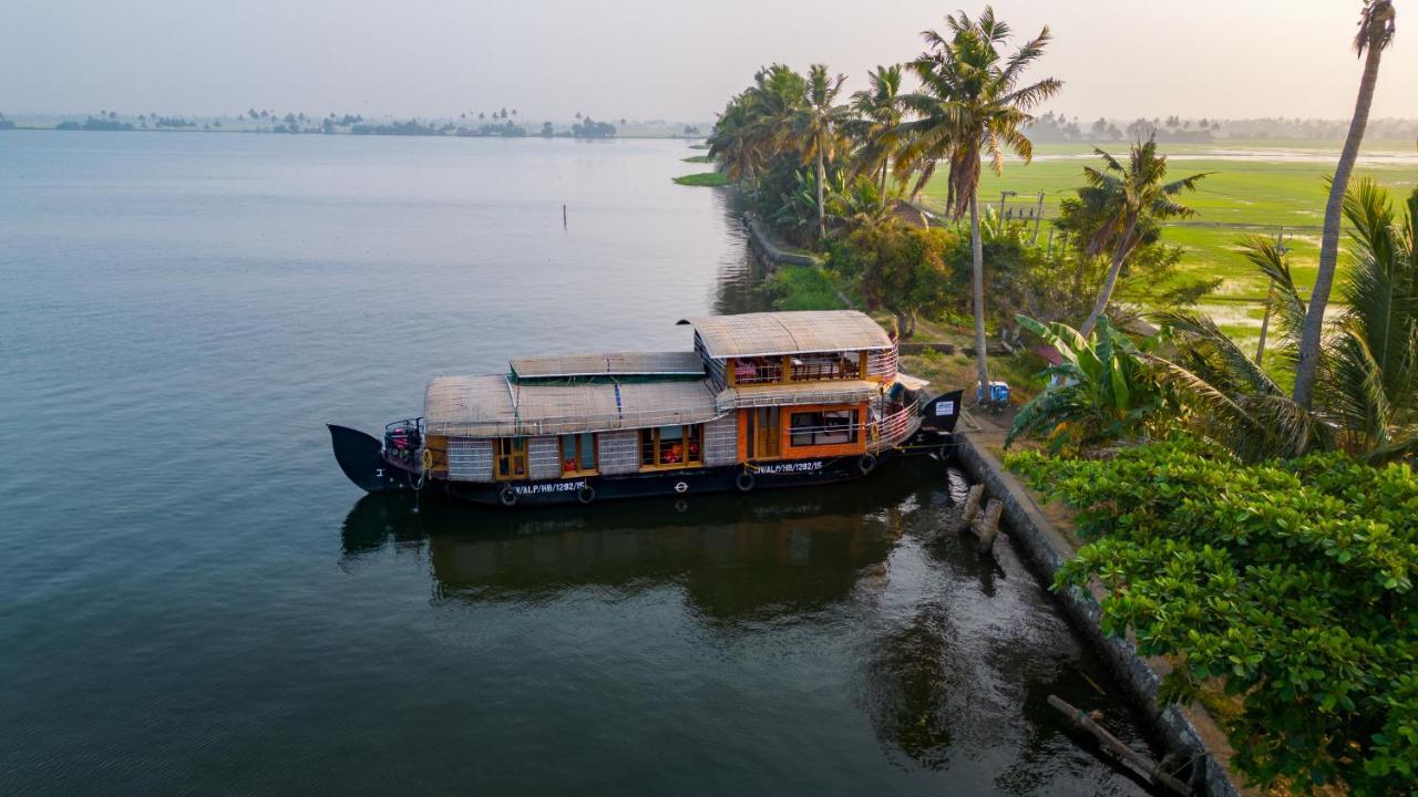 Kera Houseboats Alleppey Alappuzha ภายนอก รูปภาพ