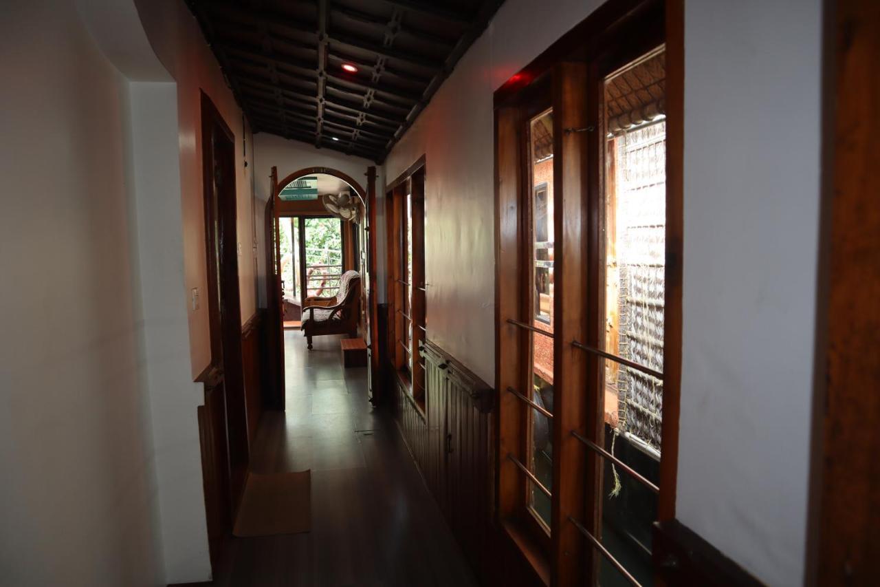 Kera Houseboats Alleppey Alappuzha ภายนอก รูปภาพ